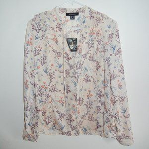 Atmosphere Size 8 blush colored blouse with floral